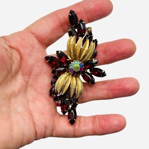 Stunning Vintage Ruby Red Navette Rhinestone and Leaf Brooch